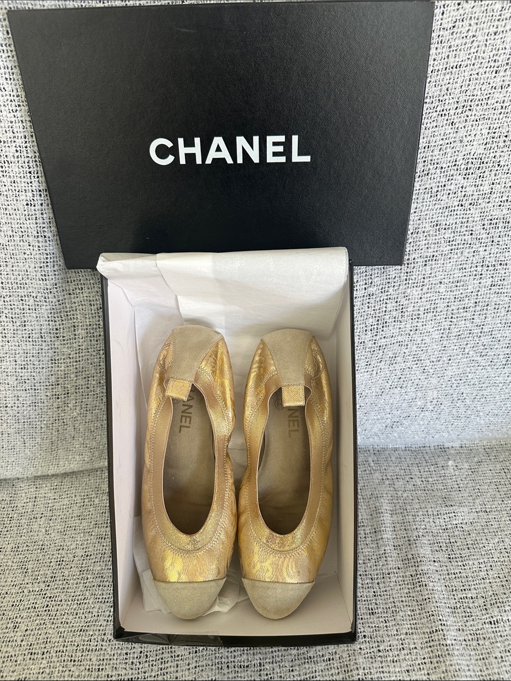 CHANEL Metallic Gold Quilted Ballet Flats